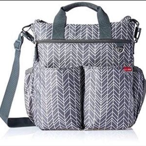 SKIP HOP Duo Signature Diaper Bag